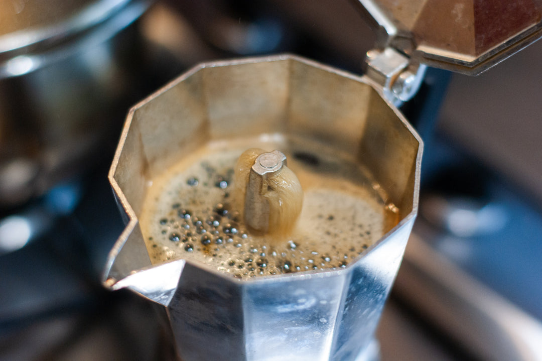 HOW TO MAKE THE PERFECT MOKA POT AT HOME