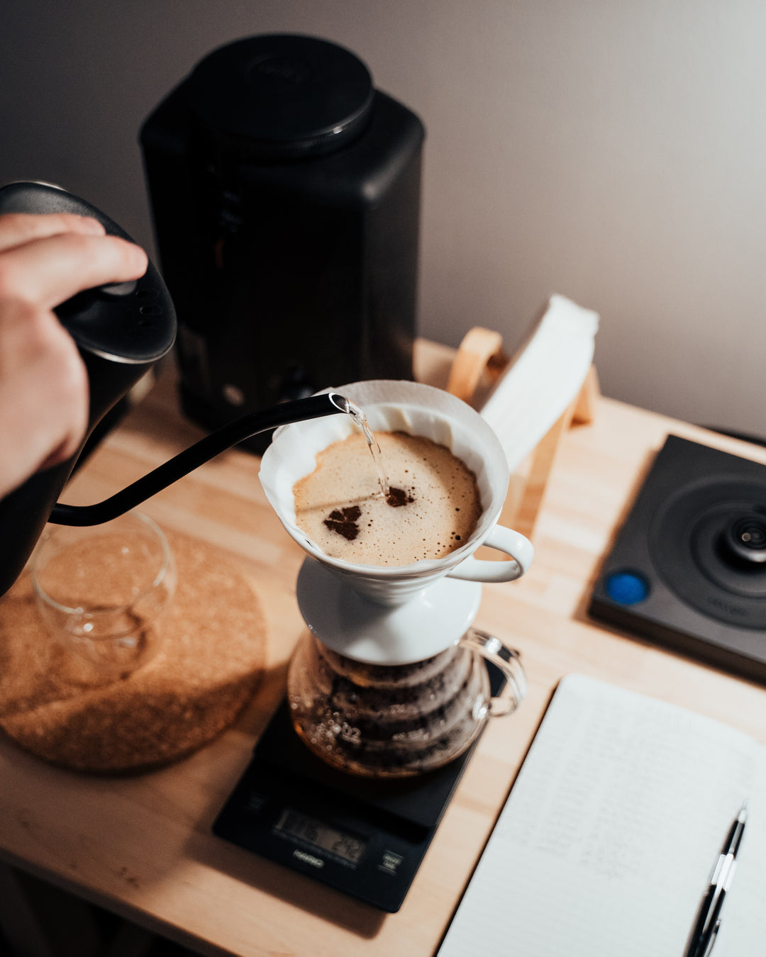 HOW TO MAKE THE PERFECT V60 COFFEE AT HOME